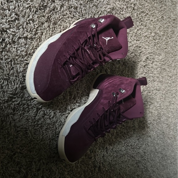Jordan 12 Bordeaux - Picture 3 of 3